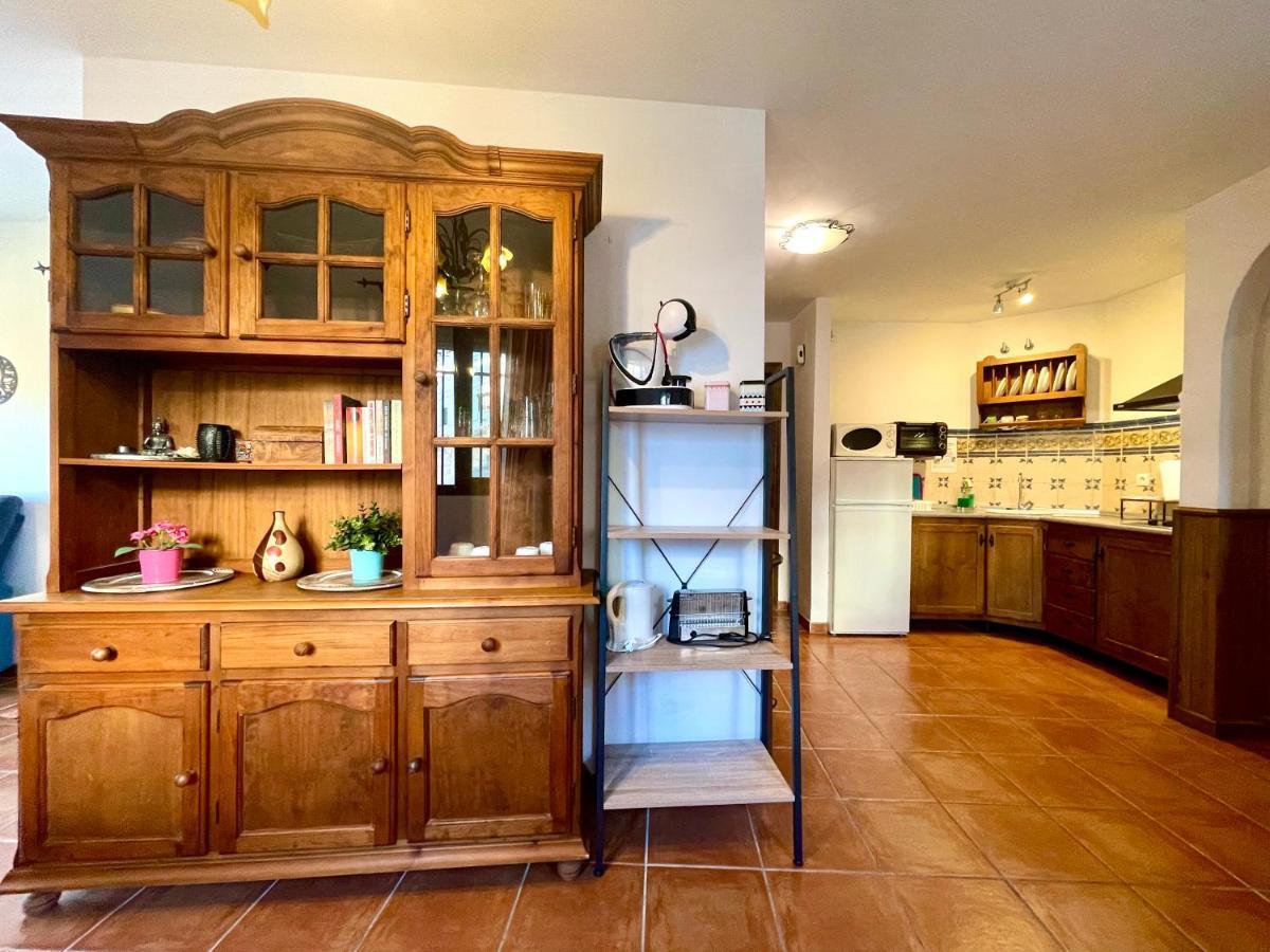 Apartamentos Axarquia , Frigiliana, Terraza Privada Con Vistas A La Montana Rio Y Al Mar Kültér fotó