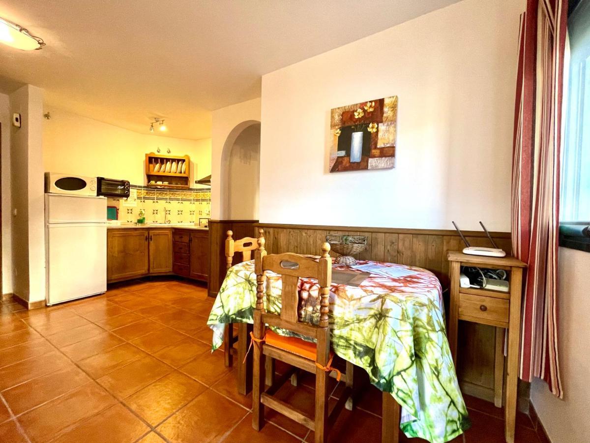 Apartamentos Axarquia , Frigiliana, Terraza Privada Con Vistas A La Montana Rio Y Al Mar Kültér fotó